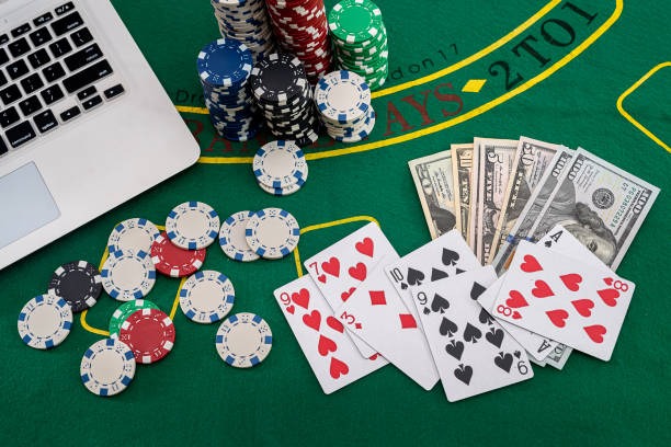 Wheel spinning in motion with result landing on a multiplier segment during live gameplay